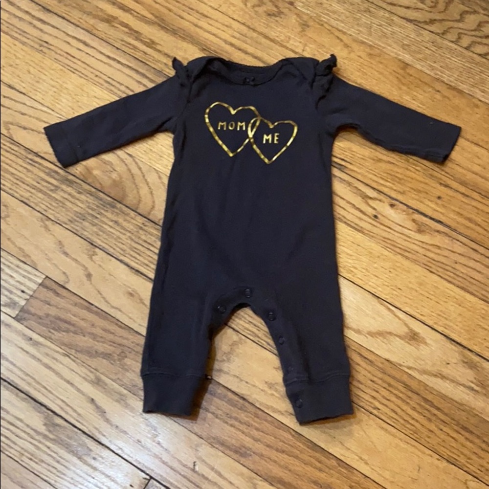 Super cute! Mom&Me onesie (Girls 0-3 months)